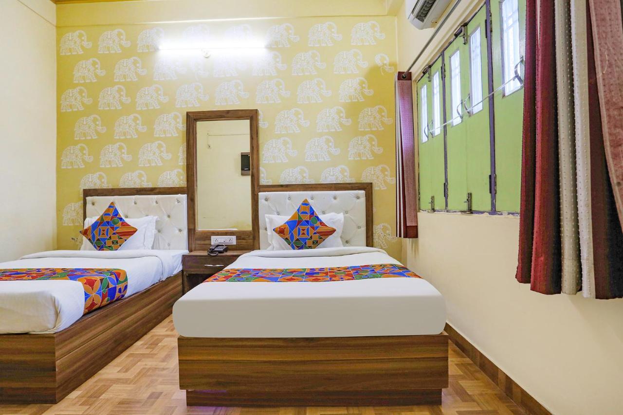 Fabhotel Shivam Palace Varanasi Esterno foto